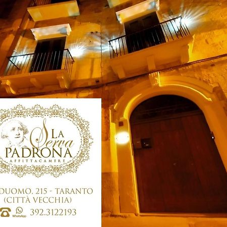 La Serva Padrona Таранто Экстерьер фото